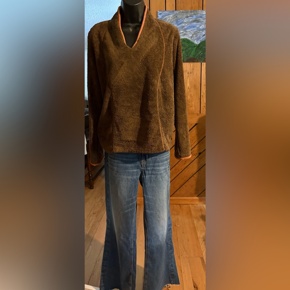 WOOLY BULLY WEAR COLORADO Pullover
Medium EUC possibly vintage
